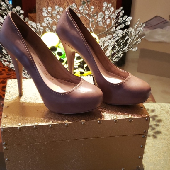 Miu Miu  Heels - Picture 2 of 8